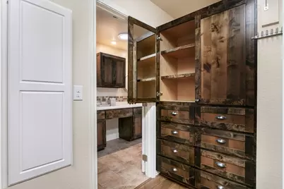 201 E Creekview Dr, Fredericksburg, TX 78624 - Photo 16
