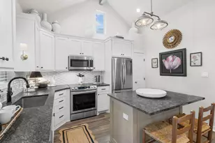 807 E Hwy St, Fredericksburg, TX 78624 - Photo 10