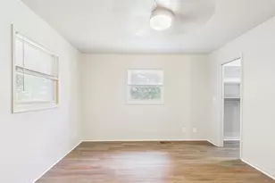 1018 Ave B, Fredericksburg, TX 78624 - Photo 16