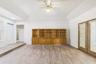 1018 Ave B, Fredericksburg, TX 78624 - Photo 6