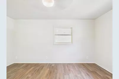 1018 Avenue B, Fredericksburg, TX 78624 - Photo 18