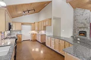 426 Preiss Ranch Rd, Blanco, TX 78606 - Photo 10