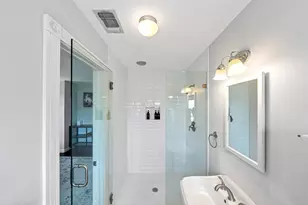 204 N Acorn St, Fredericksburg, TX 78624 - Photo 22