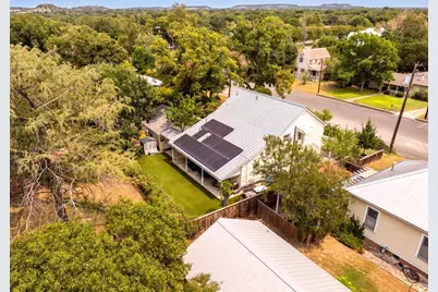 204 N Acorn St, Fredericksburg, TX 78624 - Photo 66