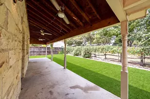 204 N Acorn St, Fredericksburg, TX 78624 - Photo 40