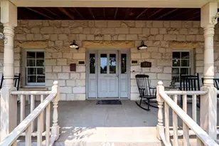 204 N Acorn St, Fredericksburg, TX 78624 - Photo 54