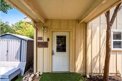 204 N Acorn St, Fredericksburg, TX 78624 - Photo 42