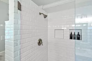 204 N Acorn St, Fredericksburg, TX 78624 - Photo 24