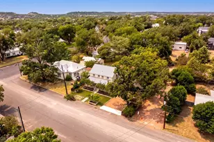204 N Acorn St, Fredericksburg, TX 78624 - Photo 68