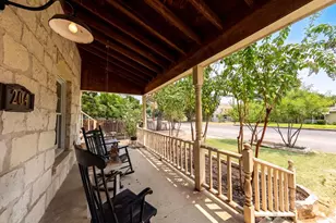 204 N Acorn St, Fredericksburg, TX 78624 - Photo 56