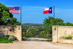 238 Scenic Vista Dr, Fredericksburg, TX 78624 - Photo 2