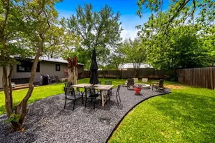 904 N Orange St, Fredericksburg, TX 78624 - Photo 34