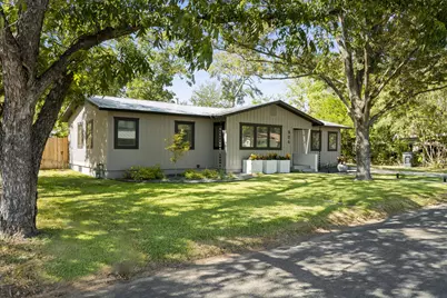 904 N Orange St, Fredericksburg, TX 78624 - Photo 36
