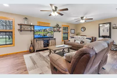 222 Spanish Oak Trail, Harper, TX 78631 - Photo 6