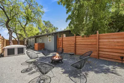 912 SE Apple St, Fredericksburg, TX 78624 - Photo 20