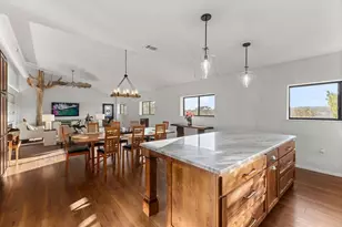 103 Bluffview Cir, Kerrville, TX 78028 - Photo 18