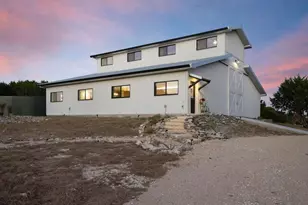 103 Bluffview Cir, Kerrville, TX 78028 - Photo 6