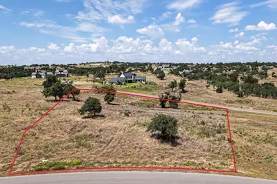 750 Terlingua Trl, Fredericksburg, TX 78624 - Photo 2