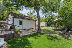 407 Lucille, Kerrville, TX 78028 - Photo 22