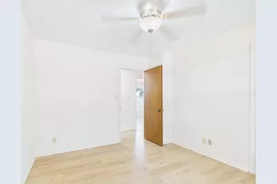 607 S Columbus, Fredericksburg, TX 78624 - Photo 10