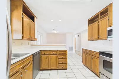 607 S Columbus, Fredericksburg, TX 78624 - Photo 6