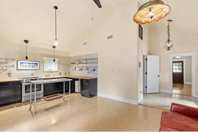 606 Franklin, Fredericksburg, TX 78624 - Photo 8