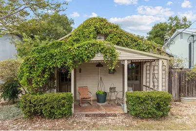 606 Franklin, Fredericksburg, TX 78624 - Photo 1