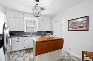 411 W Travis St, Fredericksburg, TX 78624 - Photo 8