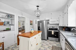 411 W Travis St, Fredericksburg, TX 78624 - Photo 10