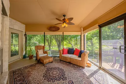 118 W Creekview Dr, Fredericksburg, TX 78624 - Photo 16