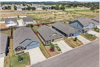 121 Aidan Trl, Fredericksburg, TX 78624 - Photo 32