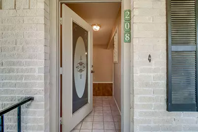 208 Edgewood Dr, Fredericksburg, TX 78624 - Photo 8