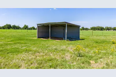 647 Eckert Rd, Fredericksburg, TX 78624 - Photo 14