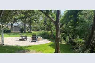 109 Glenwood Dr, Fredericksburg, TX 78624 - Photo 12