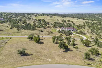 751 Terlingua Trl, Fredericksburg, TX 78624 - Photo 2