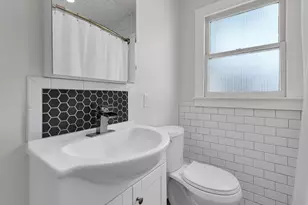 621 S Washington St, Fredericksburg, TX 78624 - Photo 18