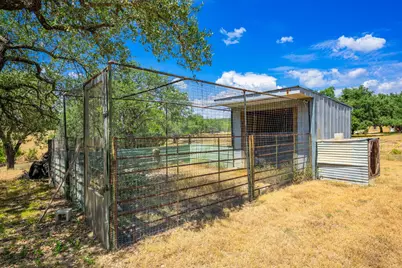 318 Rocky River Rd, Blanco, TX 78606 - Photo 18