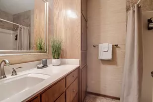 405 Sunset St, Fredericksburg, TX 78624 - Photo 14