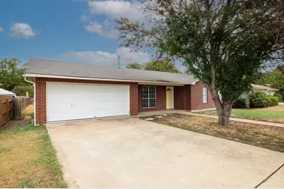 703 Dawn Lane, Fredericksburg, TX 78624 - Photo 2