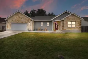 720 Northern Red Oak, Fredericksburg, TX 78624 - Photo 1
