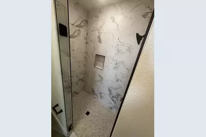 802 S Creek St #101, Fredericksburg, TX 78624 - Photo 12