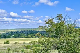 4291 E Gellermann Ln, Fredericksburg, TX 78624 - Photo 6