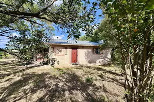 4291 E Gellermann Ln, Fredericksburg, TX 78624 - Photo 20
