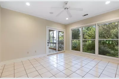 217 W Morse St, Fredericksburg, TX 78624 - Photo 12