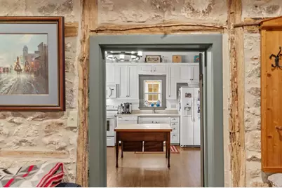 504 W Austin St, Fredericksburg, TX 78624 - Photo 8