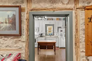 504 W Austin St, Fredericksburg, TX 78624 - Photo 8