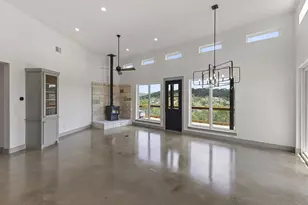 206 Valley Rd, Fredericksburg, TX 78624 - Photo 16