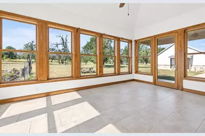 1282 Vintage Oaks Dr, Fredericksburg, TX 78624 - Photo 10