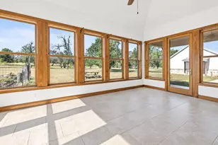 1282 Vintage Oaks Dr, Fredericksburg, TX 78624 - Photo 10