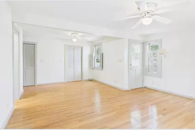 606 W Austin St, Fredericksburg, TX 78624 - Photo 14